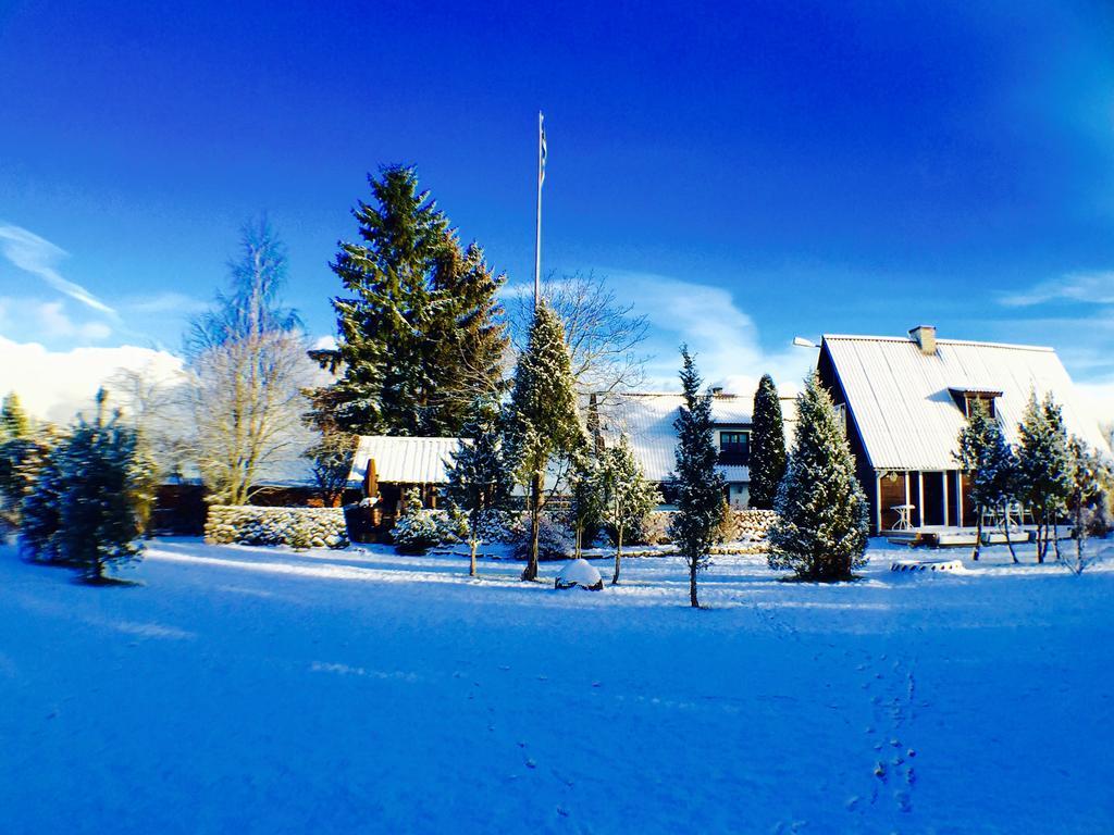 Hotel Kuivastujaani Exterior foto